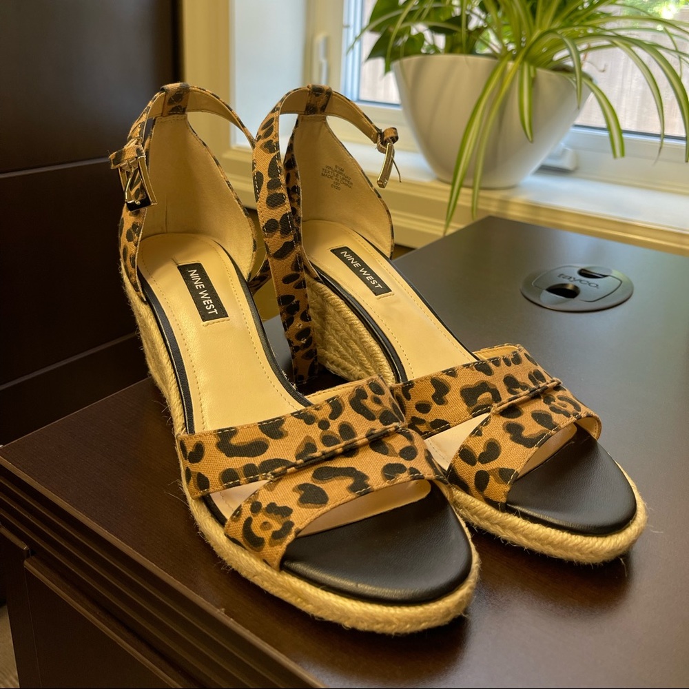 EUC Nine West Leopard Print Espadrille platform Sandals, ankle strap, size 6.5!